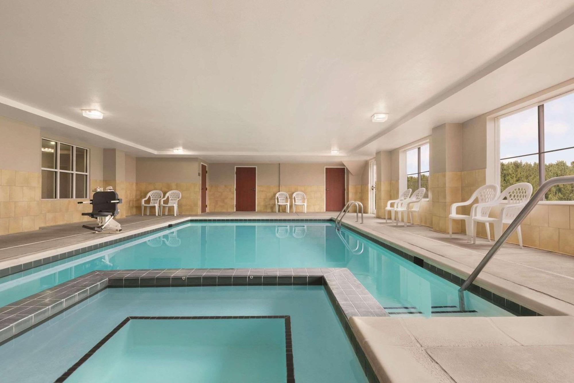 Country Inn & Suites By Radisson, Wytheville, Va Eksteriør bilde